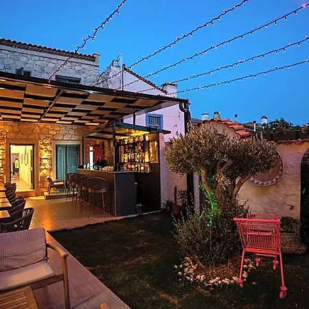 The Comelly Alacati Hotel Ciftlikkoyu