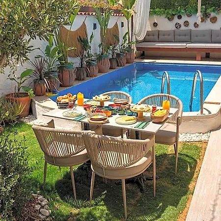 The Comelly Alacati 3* Ciftlikkoyu